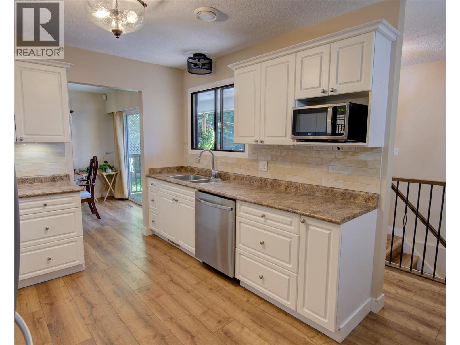 5894 Dedecker West Road, Vernon, British Columbia  V1B 3P9 - Photo 18 - 10399761