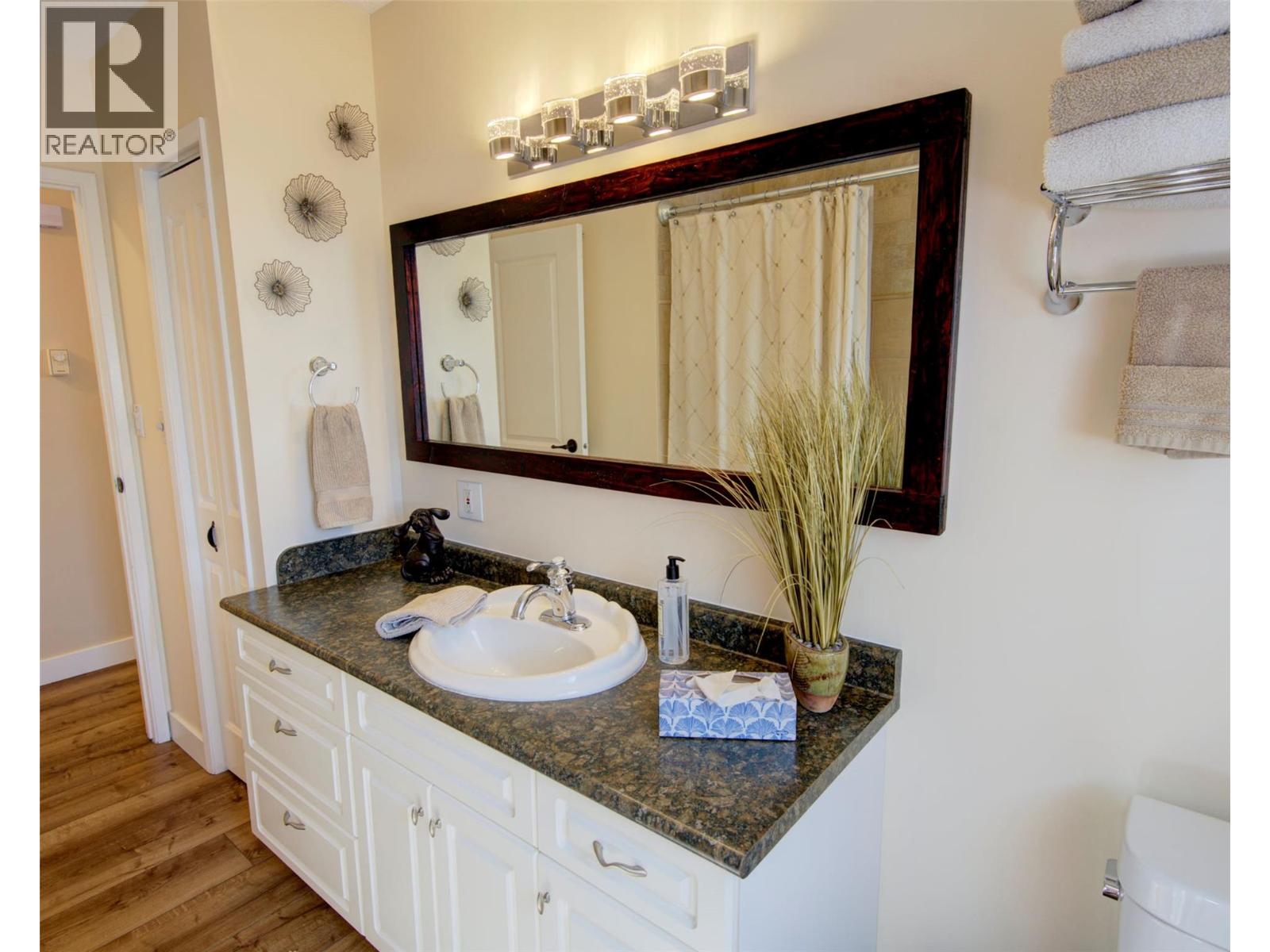 5894 Dedecker West Road, Vernon, British Columbia  V1B 3P9 - Photo 25 - 10399761
