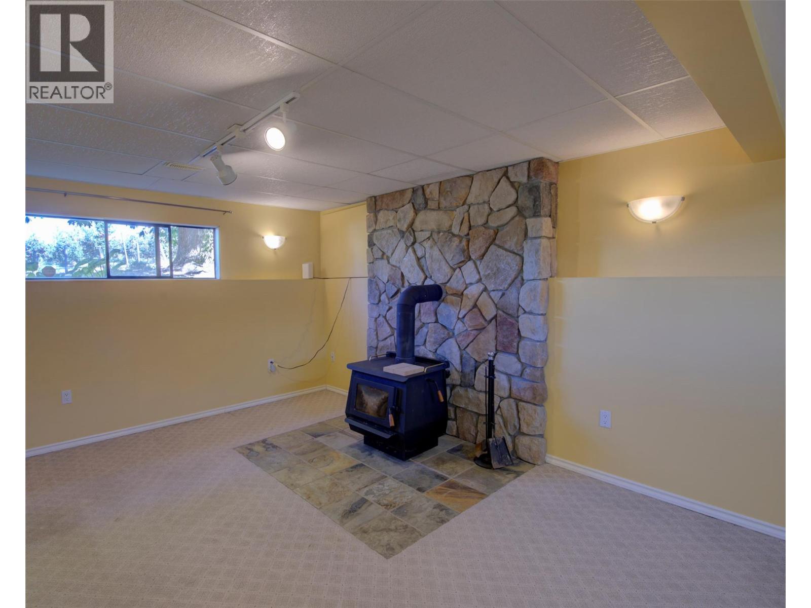 5894 Dedecker West Road, Vernon, British Columbia  V1B 3P9 - Photo 31 - 10399761