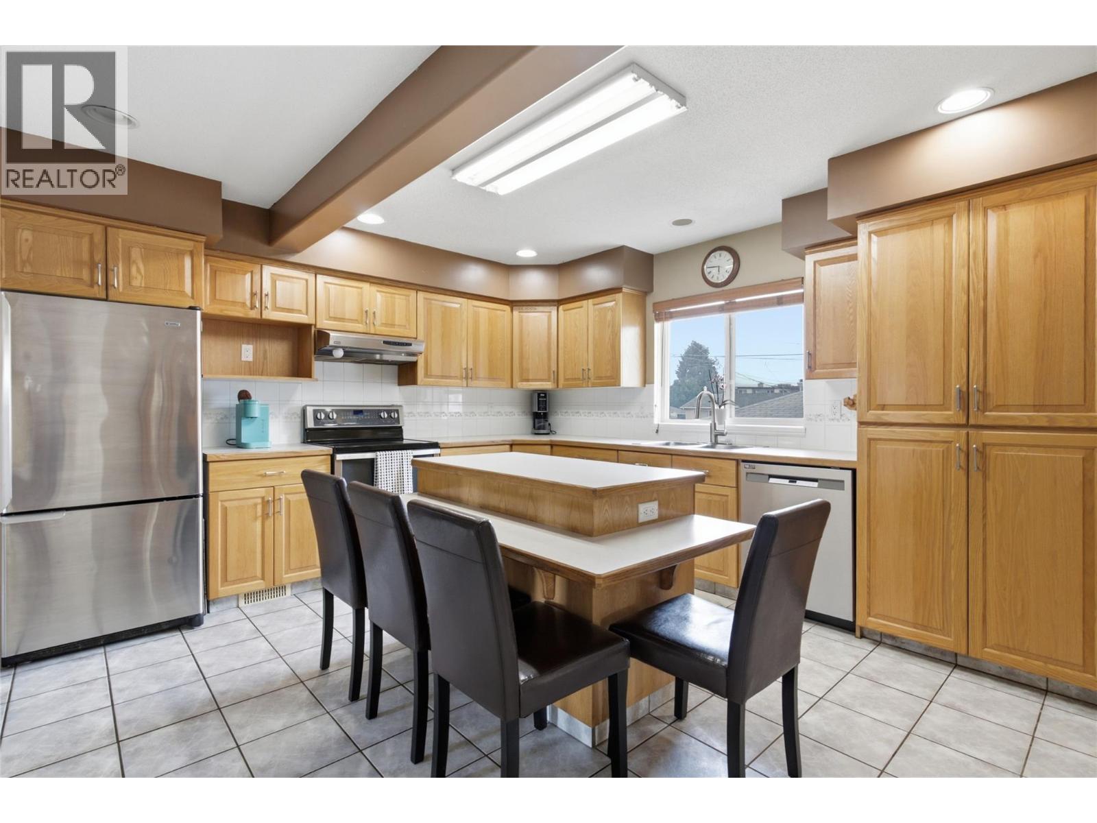 908 Renfrew Avenue, Kamloops, British Columbia  V2B 3X5 - Photo 12 - 10399760