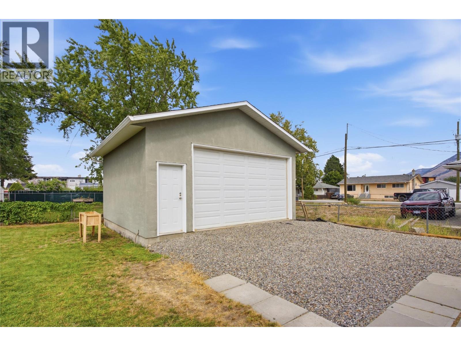 908 Renfrew Avenue, Kamloops, British Columbia  V2B 3X5 - Photo 40 - 10399760