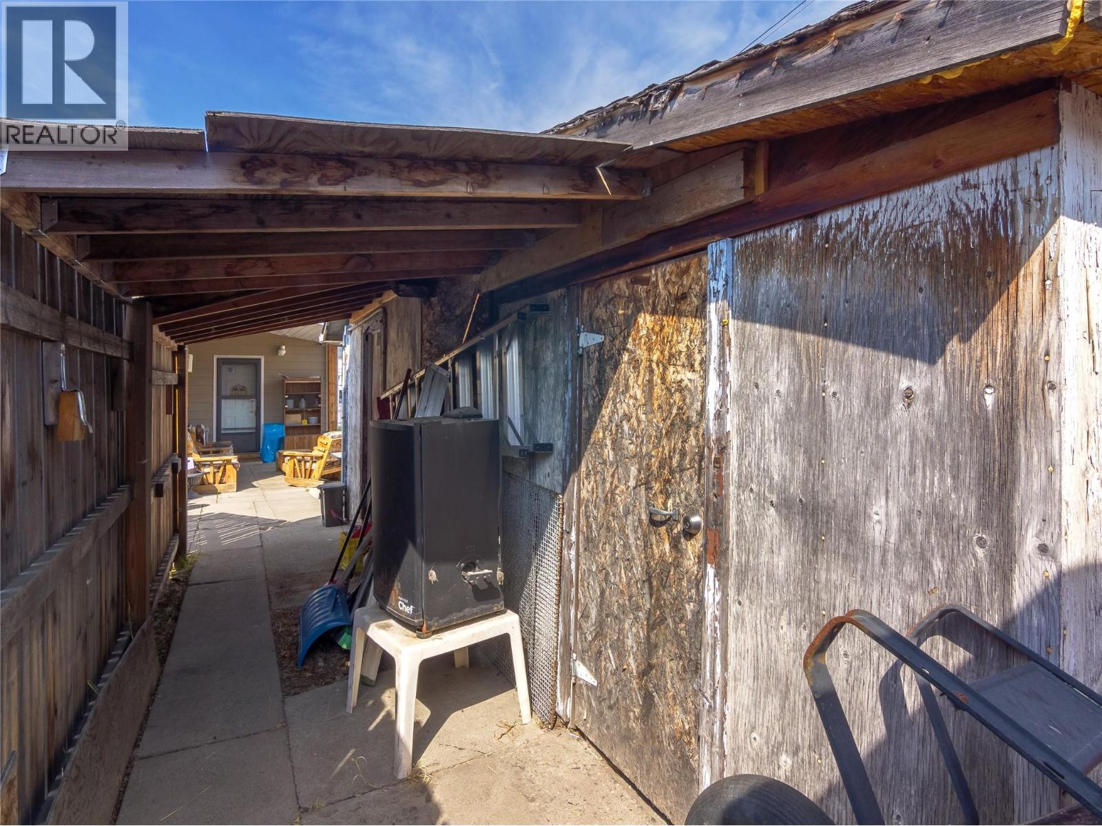 662 Ellis Street, Penticton, British Columbia  V2A 4M6 - Photo 21 - 10399732