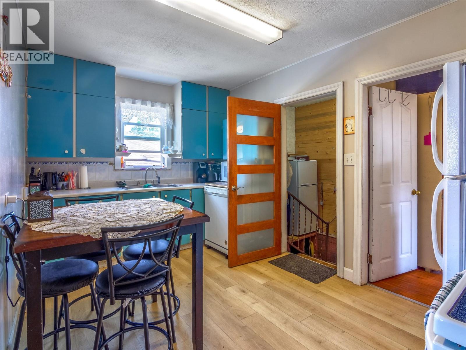 662 Ellis Street, Penticton, British Columbia  V2A 4M6 - Photo 5 - 10399732