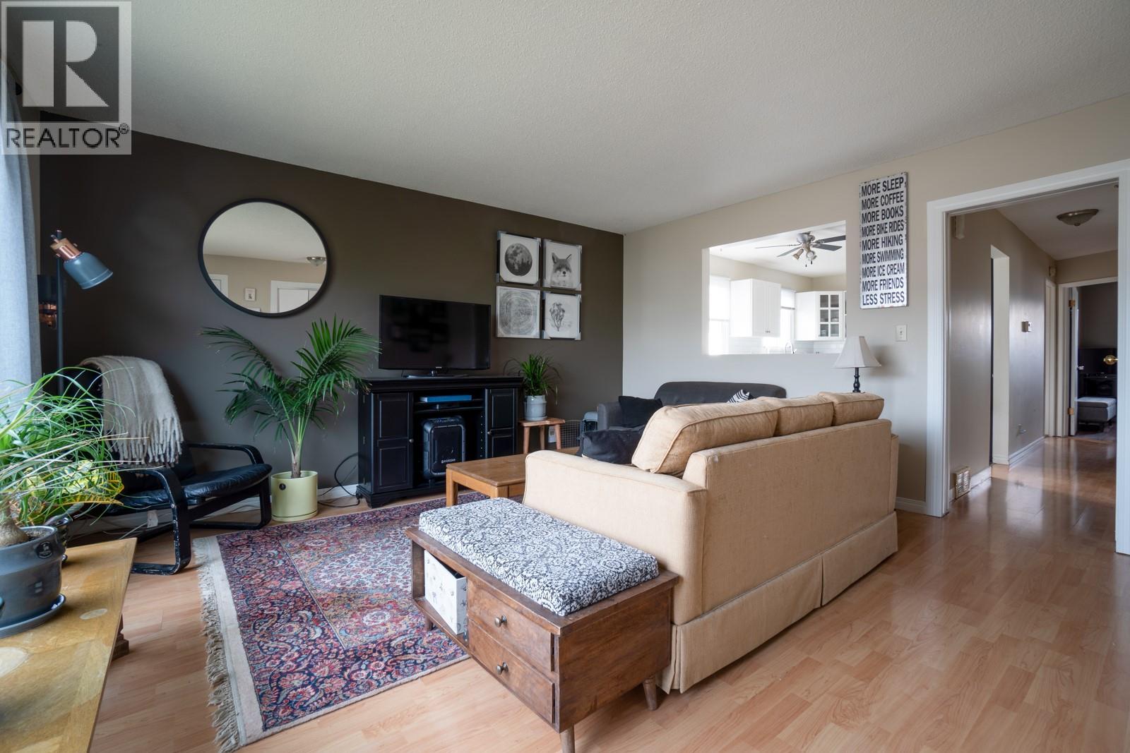 927 Fuller Avenue, Kelowna, British Columbia  V1Y 6X5 - Photo 2 - 10399778