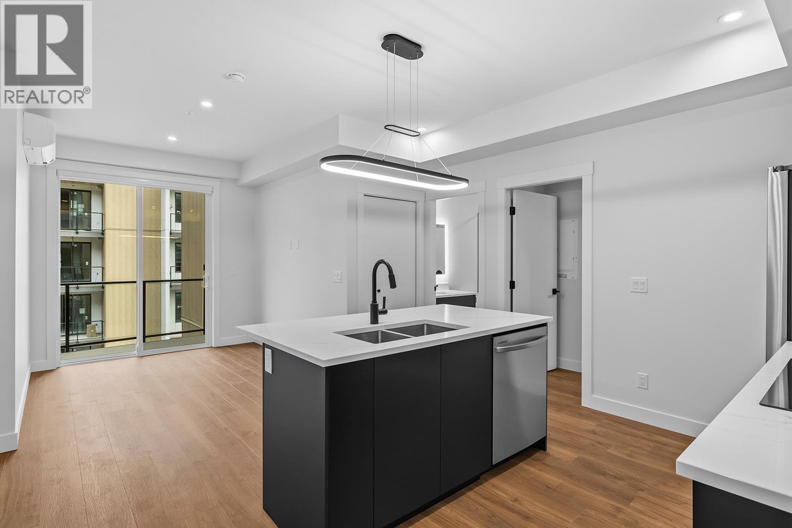 1280 Sutherland Avenue Unit# 404, Kelowna, British Columbia  V1Y 6B3 - Photo 2 - 10399973