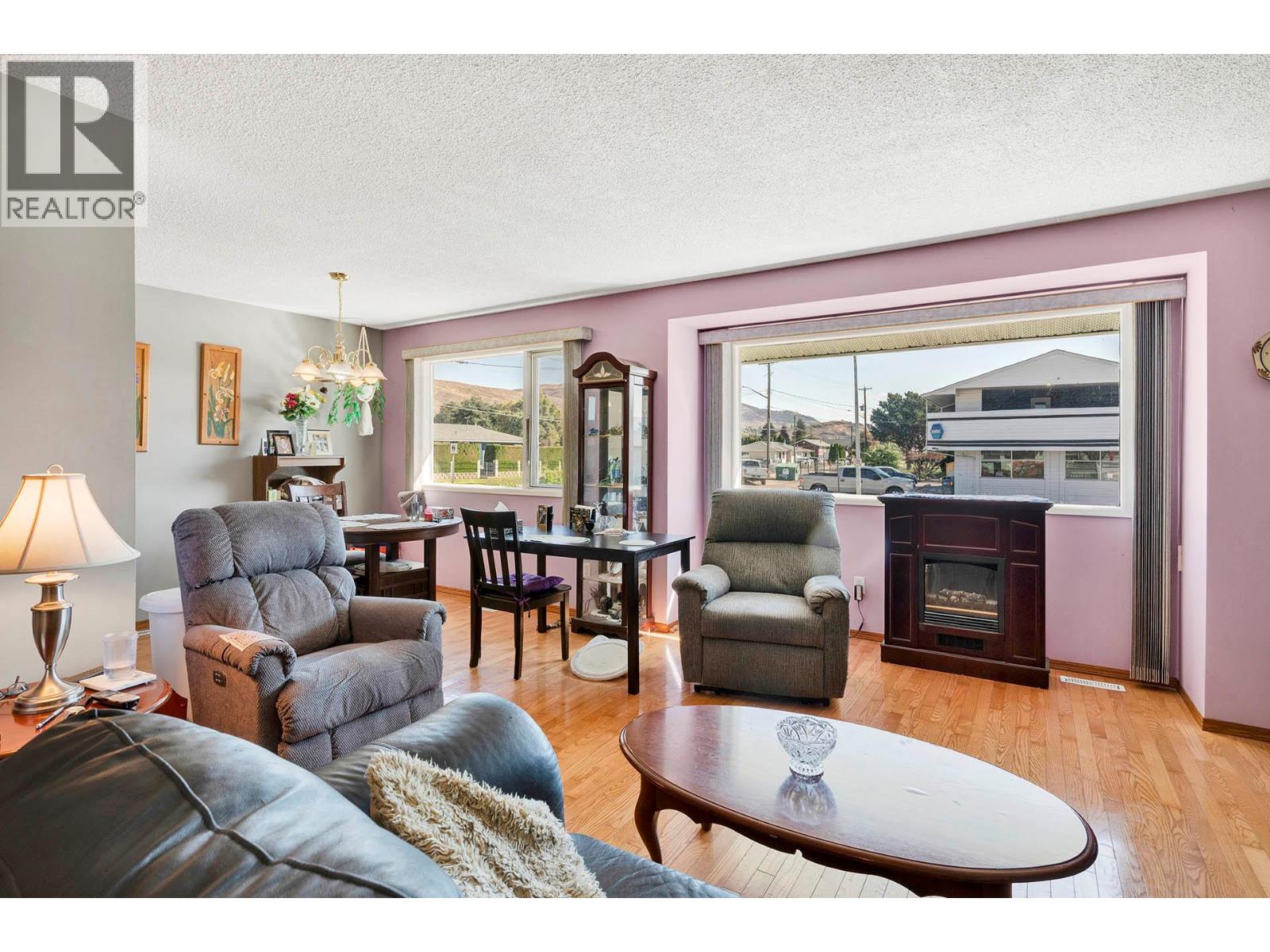 1088 Windbreak Street, Kamloops, British Columbia  V2B 5P9 - Photo 10 - 10399893
