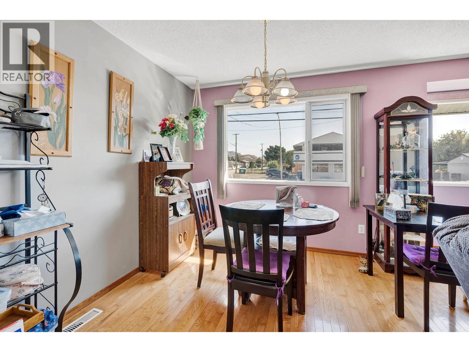 1088 Windbreak Street, Kamloops, British Columbia  V2B 5P9 - Photo 11 - 10399893