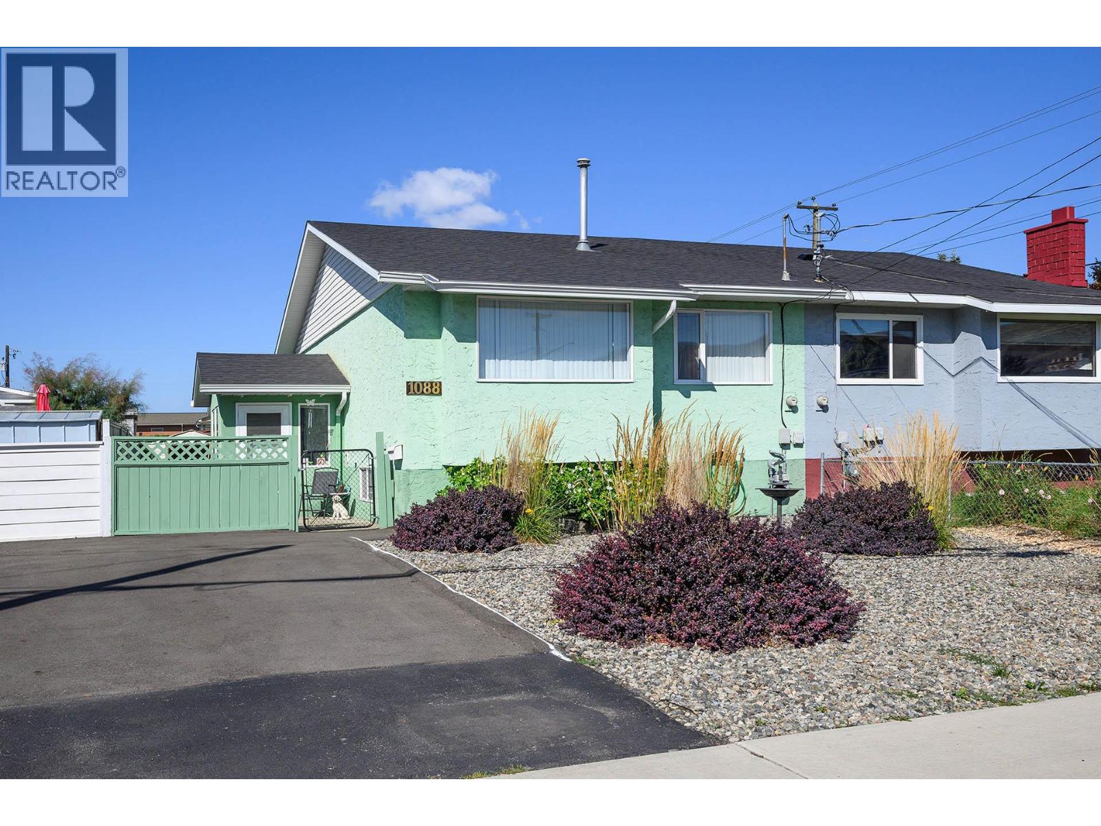 1088 Windbreak Street, Kamloops, British Columbia  V2B 5P9 - Photo 2 - 10399893