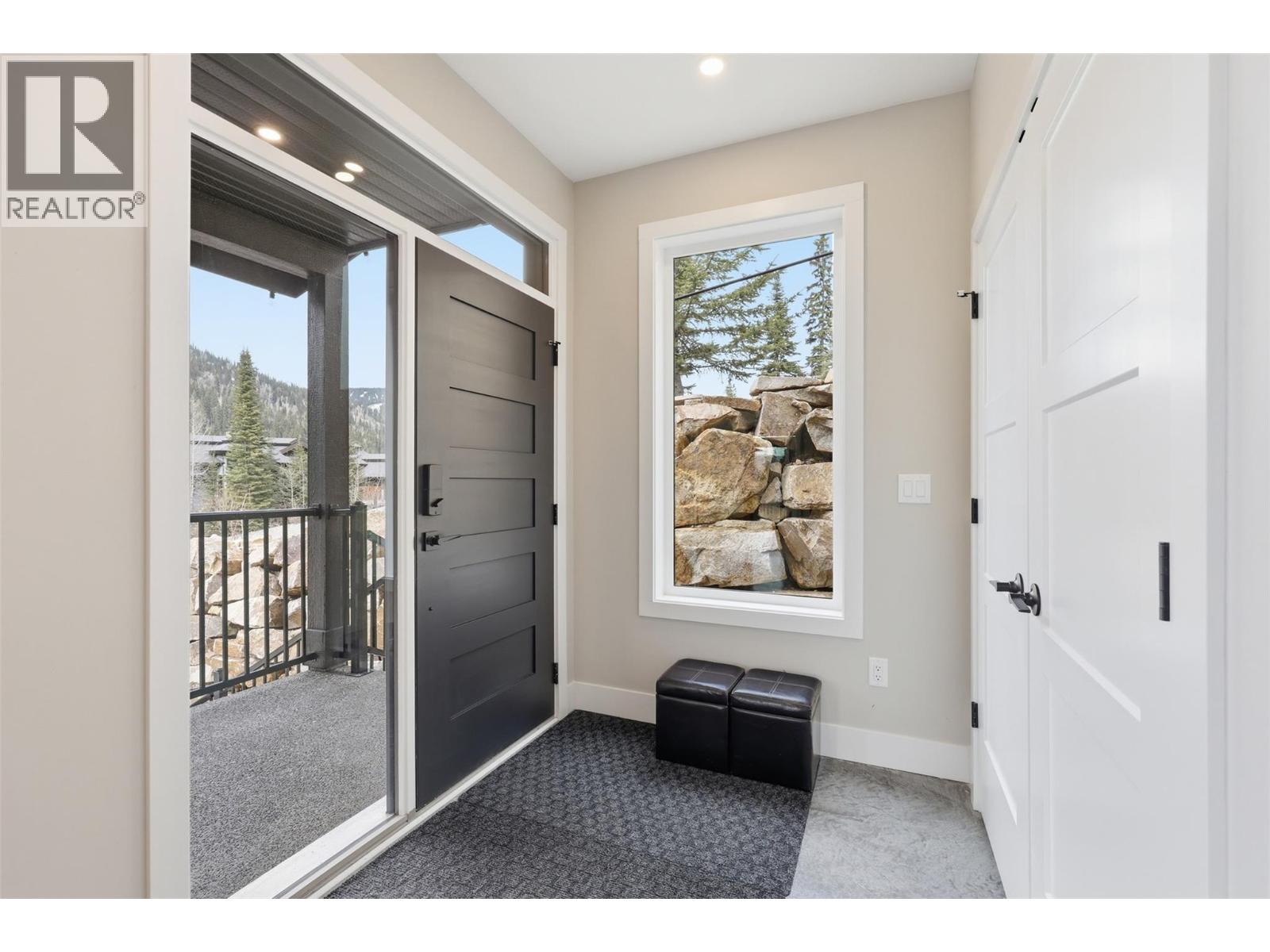 2533 Mountain View Drive, Sun Peaks, British Columbia  V0E 5N0 - Photo 4 - 10400153