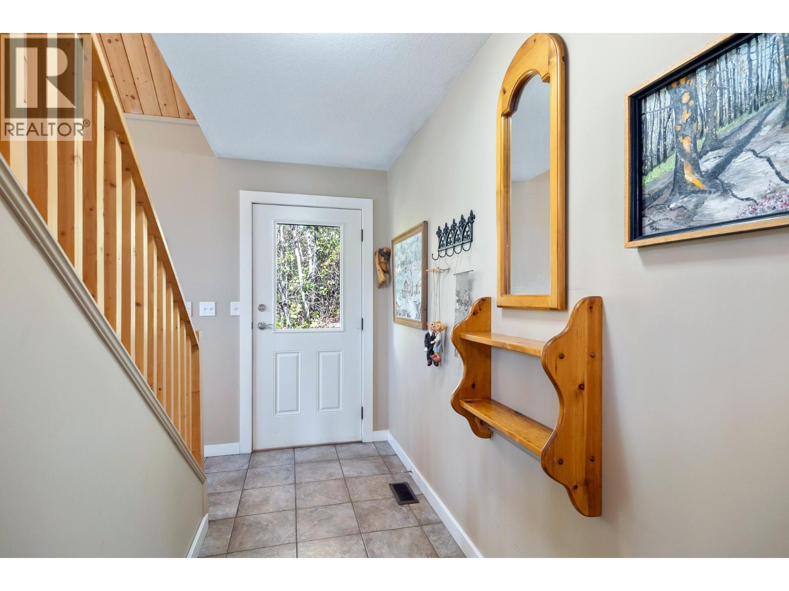 1249 Creighton Valley Road, Lumby, British Columbia  V0E 2G1 - Photo 11 - 10400014