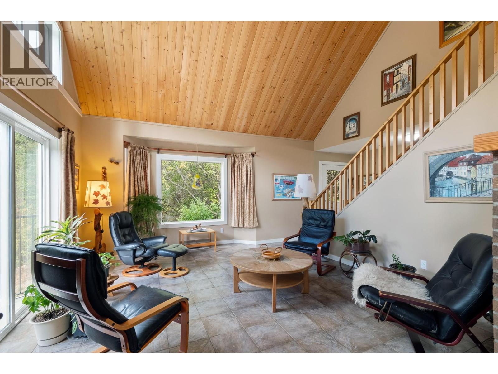 1249 Creighton Valley Road, Lumby, British Columbia  V0E 2G1 - Photo 15 - 10400014
