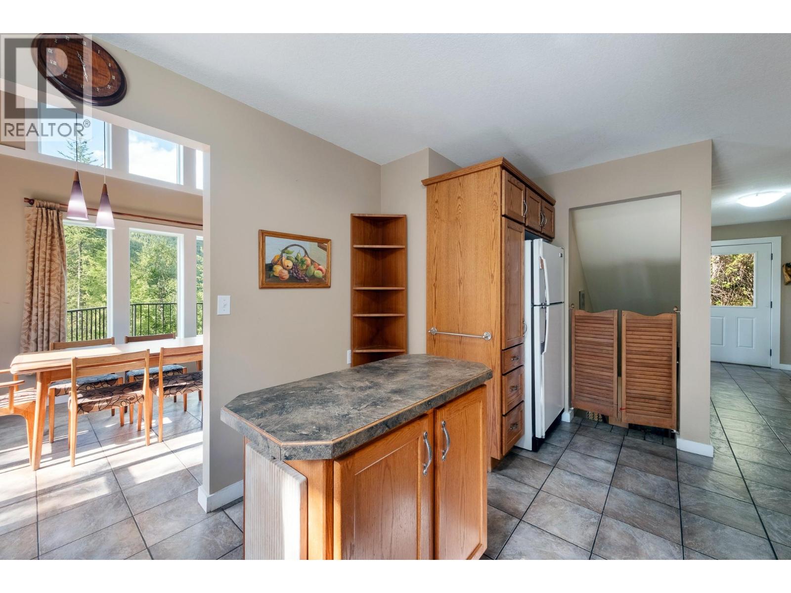1249 Creighton Valley Road, Lumby, British Columbia  V0E 2G1 - Photo 18 - 10400014