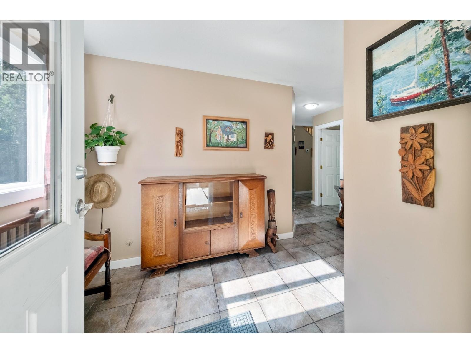 1249 Creighton Valley Road, Lumby, British Columbia  V0E 2G1 - Photo 7 - 10400014
