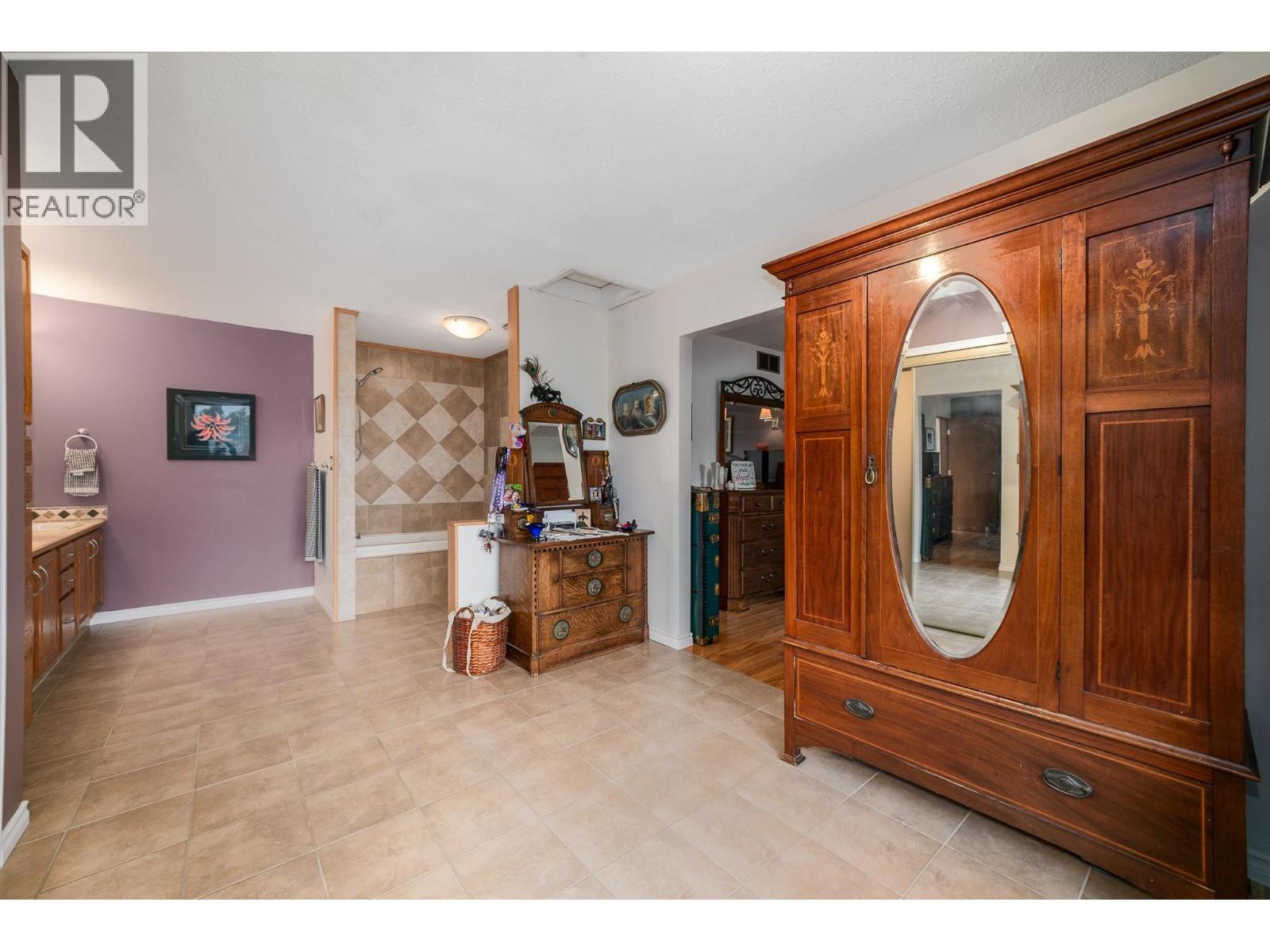 771 Cassiar Court, Kelowna, British Columbia  V1V 1M7 - Photo 36 - 10400115