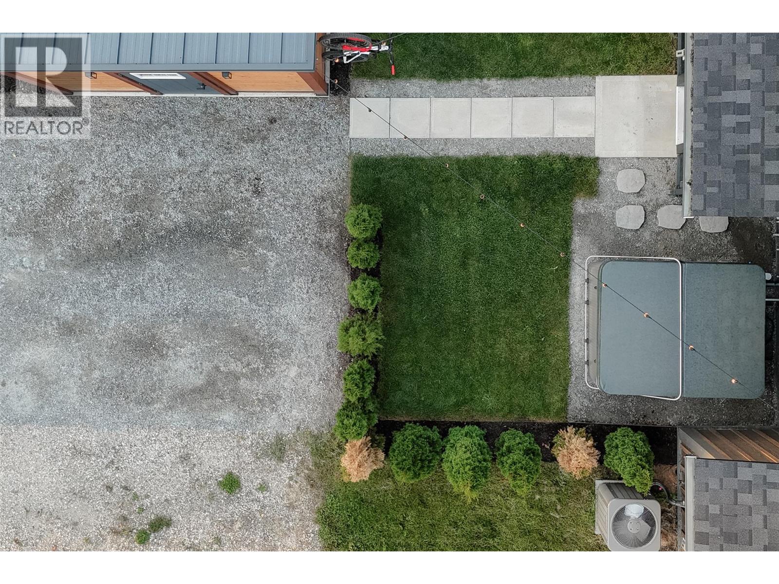 1037 Keystone Crescent, Revelstoke, British Columbia  V0E 2S1 - Photo 3 - 10398685