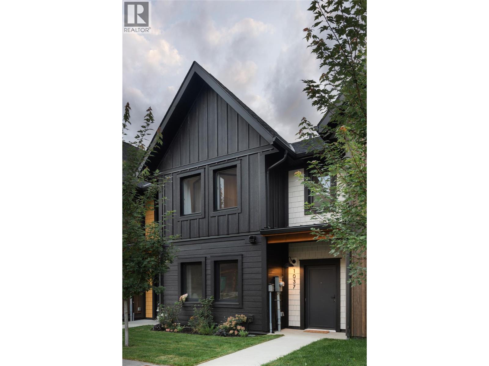 1037 Keystone Crescent, Revelstoke, British Columbia  V0E 2S1 - Photo 34 - 10398685