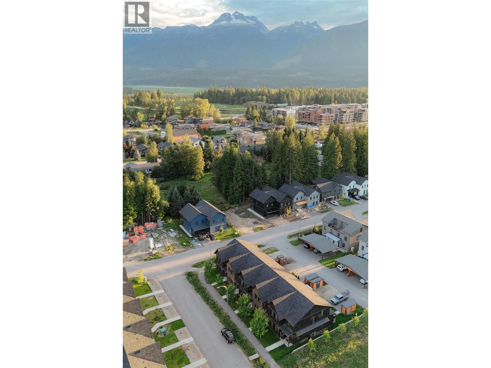 1037 Keystone Crescent, Revelstoke, British Columbia  V0E 2S1 - Photo 35 - 10398685