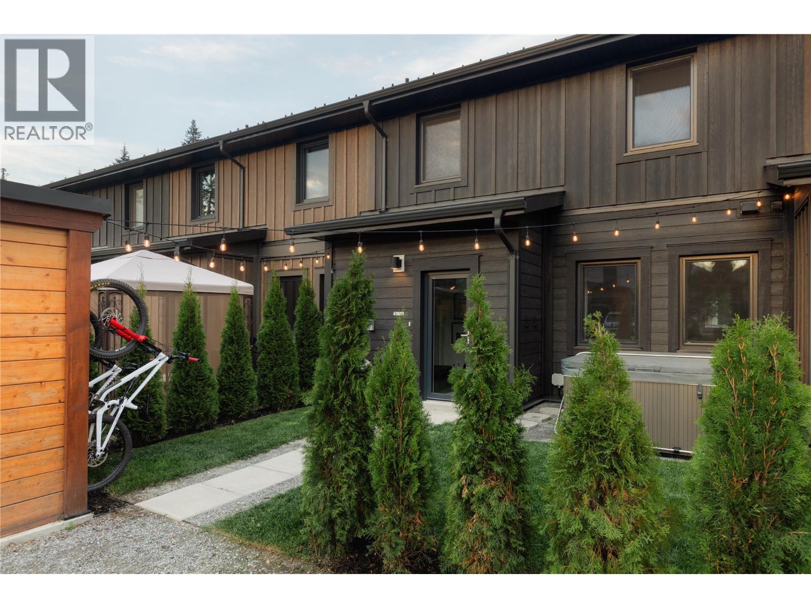 1037 Keystone Crescent, Revelstoke, British Columbia  V0E 2S1 - Photo 5 - 10398685