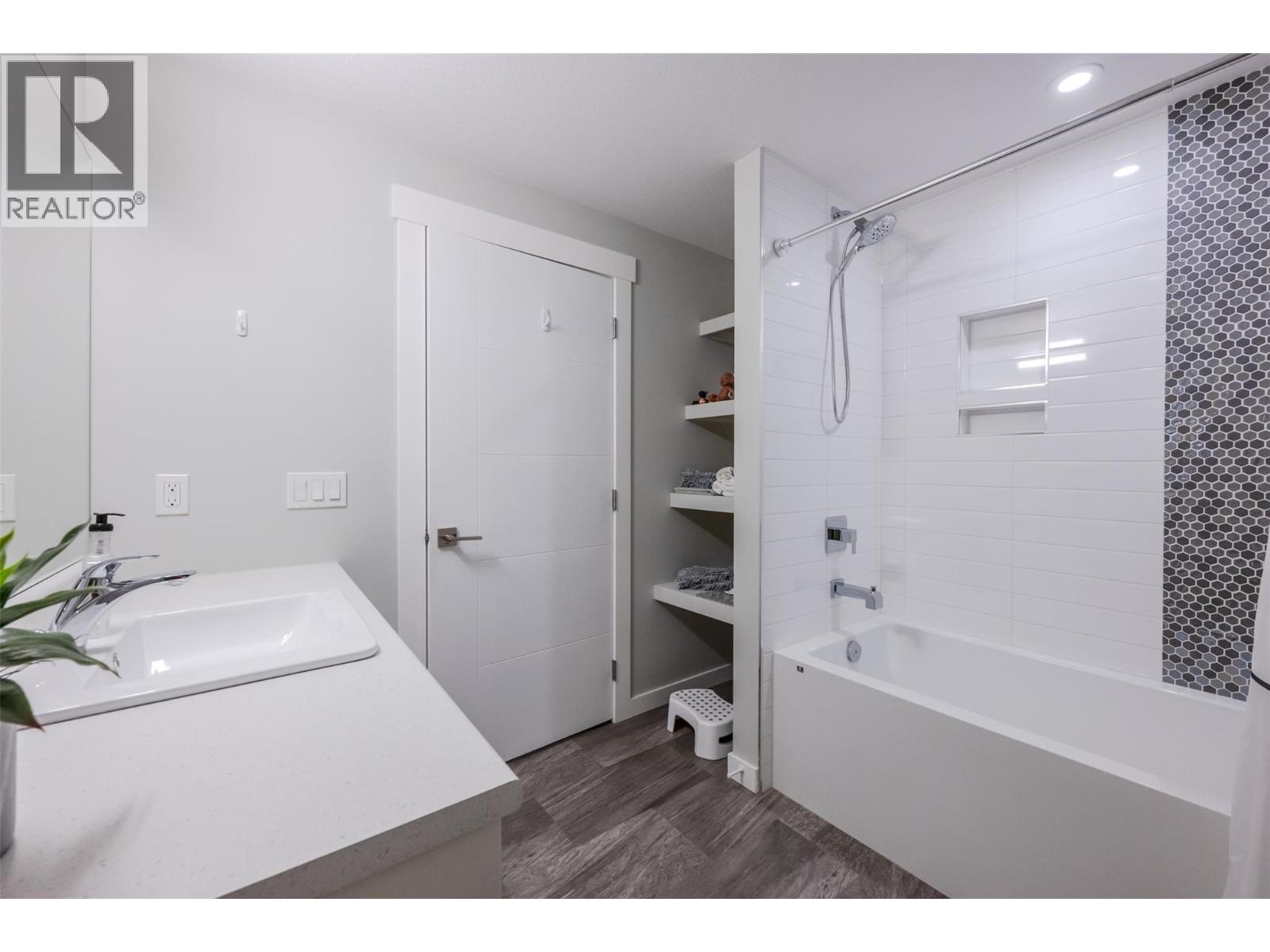 1033 Antler Drive, Penticton, British Columbia  V2A 0C8 - Photo 70 - 10400179