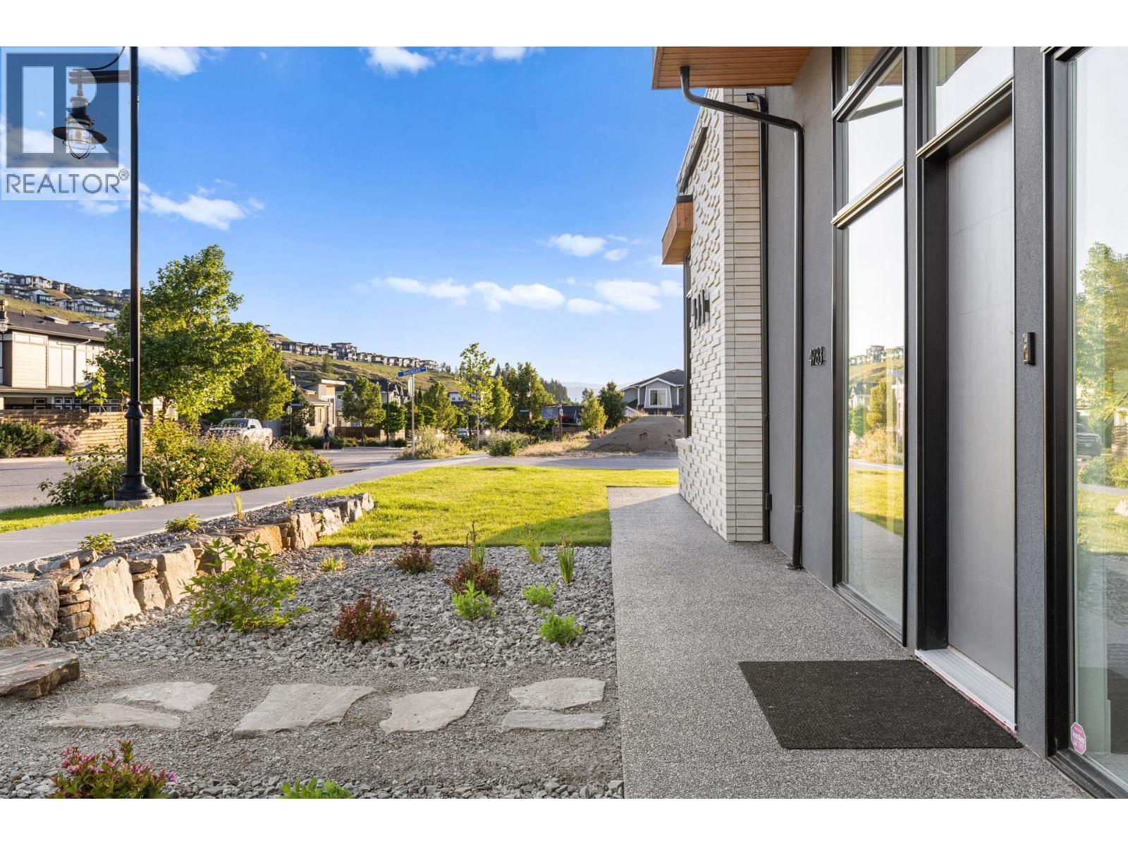 4983 Bucktail Lane, Kelowna, British Columbia  V1W 5L3 - Photo 11 - 10400042