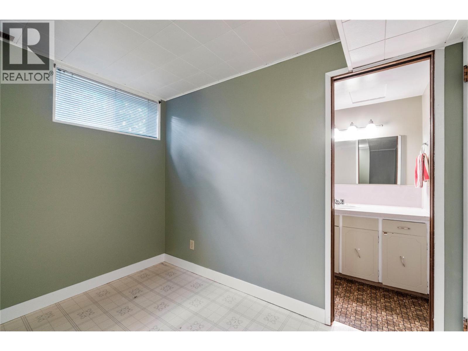 2970 30 Street Ne, Salmon Arm, British Columbia  V1E 3G7 - Photo 21 - 10399739