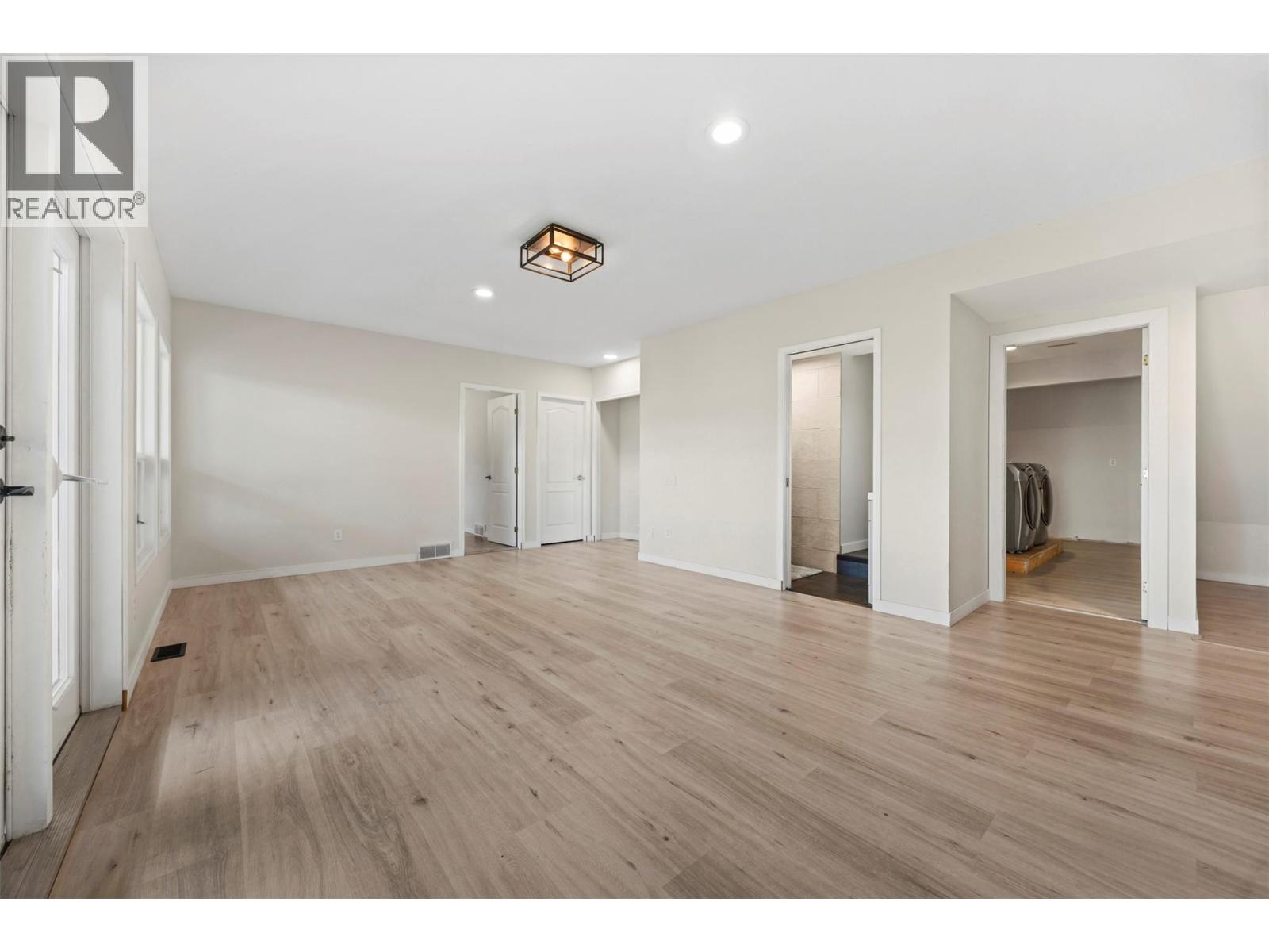 2308 Lillooet Crescent, Kelowna, British Columbia  V1V 1T1 - Photo 31 - 10399935