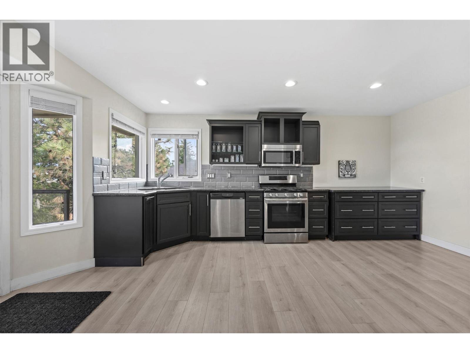 2308 Lillooet Crescent, Kelowna, British Columbia  V1V 1T1 - Photo 8 - 10399935