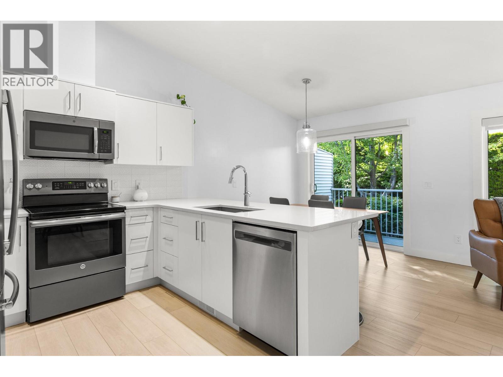 225 Glen Park Drive Unit# 20, Kelowna, British Columbia  V1V 2X5 - Photo 3 - 10400061