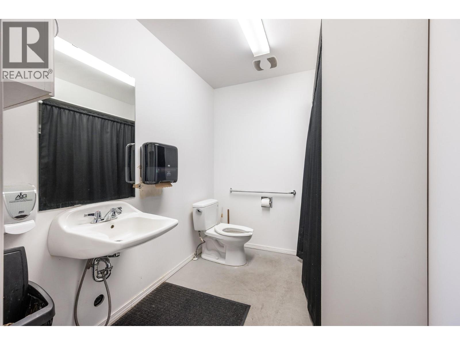 3105 28 Street, Vernon, British Columbia  V1T 4Z7 - Photo 13 - 10400047