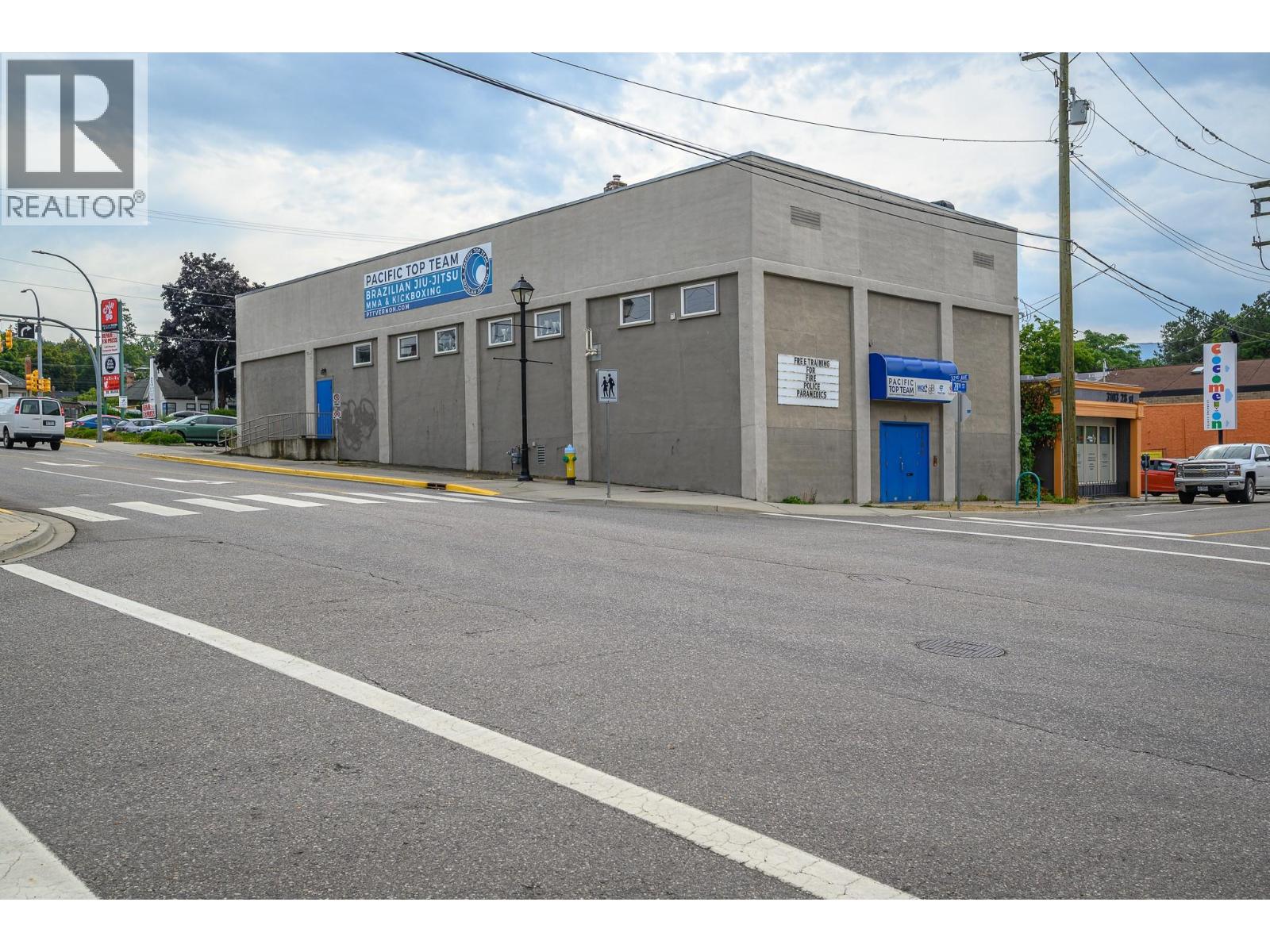 3105 28 Street, Vernon, British Columbia  V1T 4Z7 - Photo 4 - 10400047