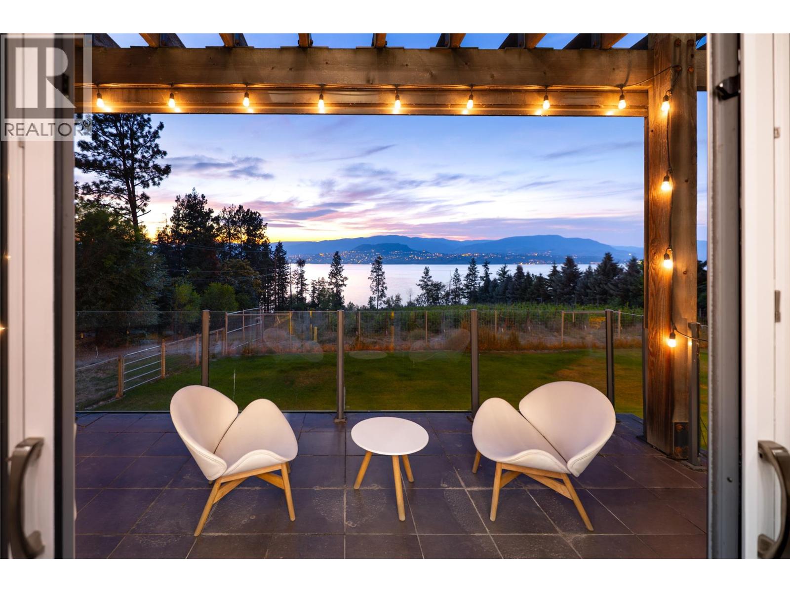 4840 Lakeshore Road, Kelowna, British Columbia  V1W 4H6 - Photo 10 - 10400189