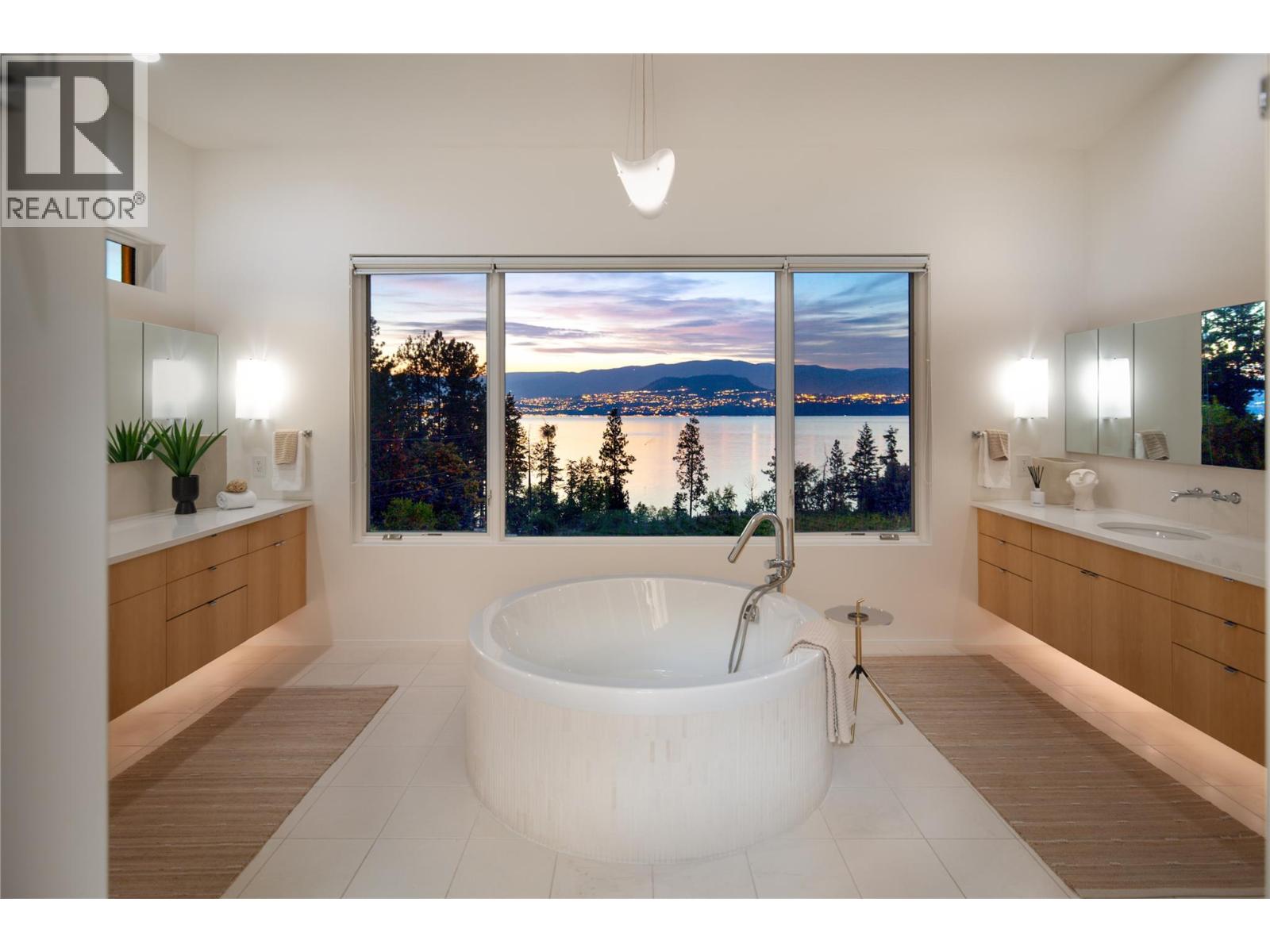 4840 Lakeshore Road, Kelowna, British Columbia  V1W 4H6 - Photo 31 - 10400189