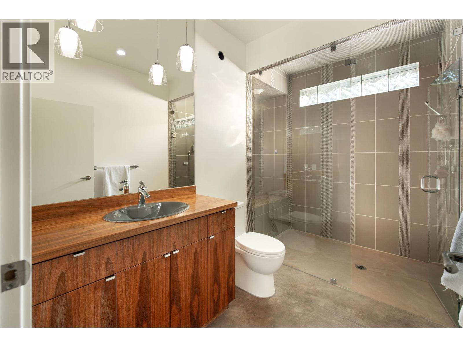 4840 Lakeshore Road, Kelowna, British Columbia  V1W 4H6 - Photo 43 - 10400189