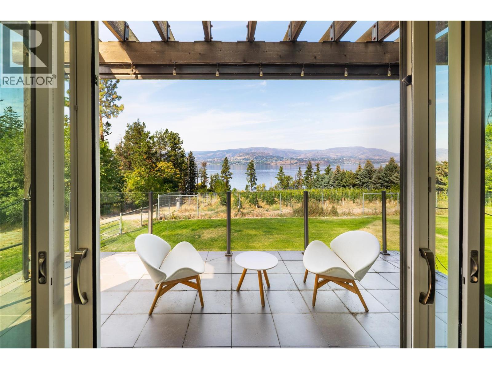 4840 Lakeshore Road, Kelowna, British Columbia  V1W 4H6 - Photo 9 - 10400189