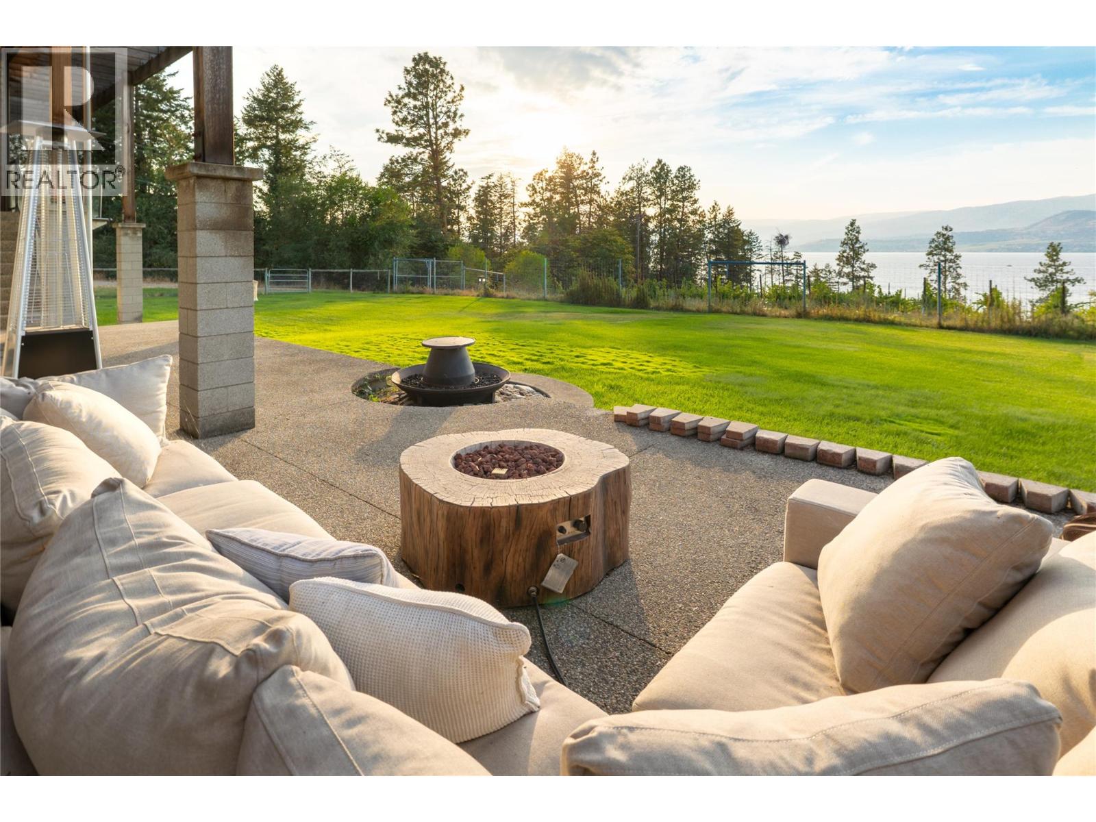 4840 Lakeshore Road, Kelowna, British Columbia  V1W 4H6 - Photo 47 - 10399345