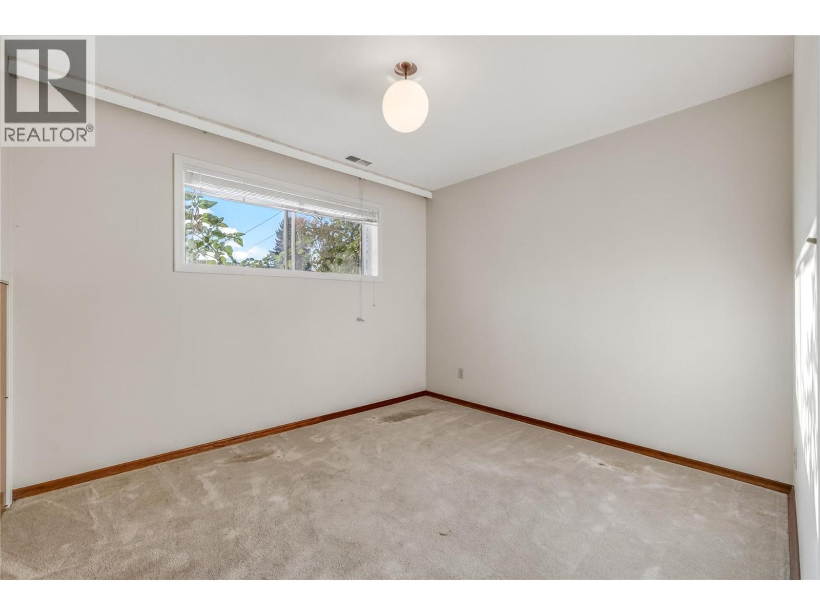 980 Orillia Street, Penticton, British Columbia  V2A 4A6 - Photo 27 - 10400100