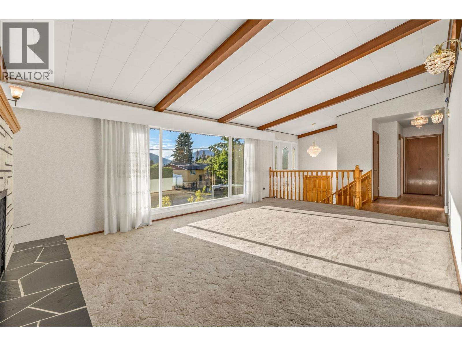 980 Orillia Street, Penticton, British Columbia  V2A 4A6 - Photo 3 - 10400100