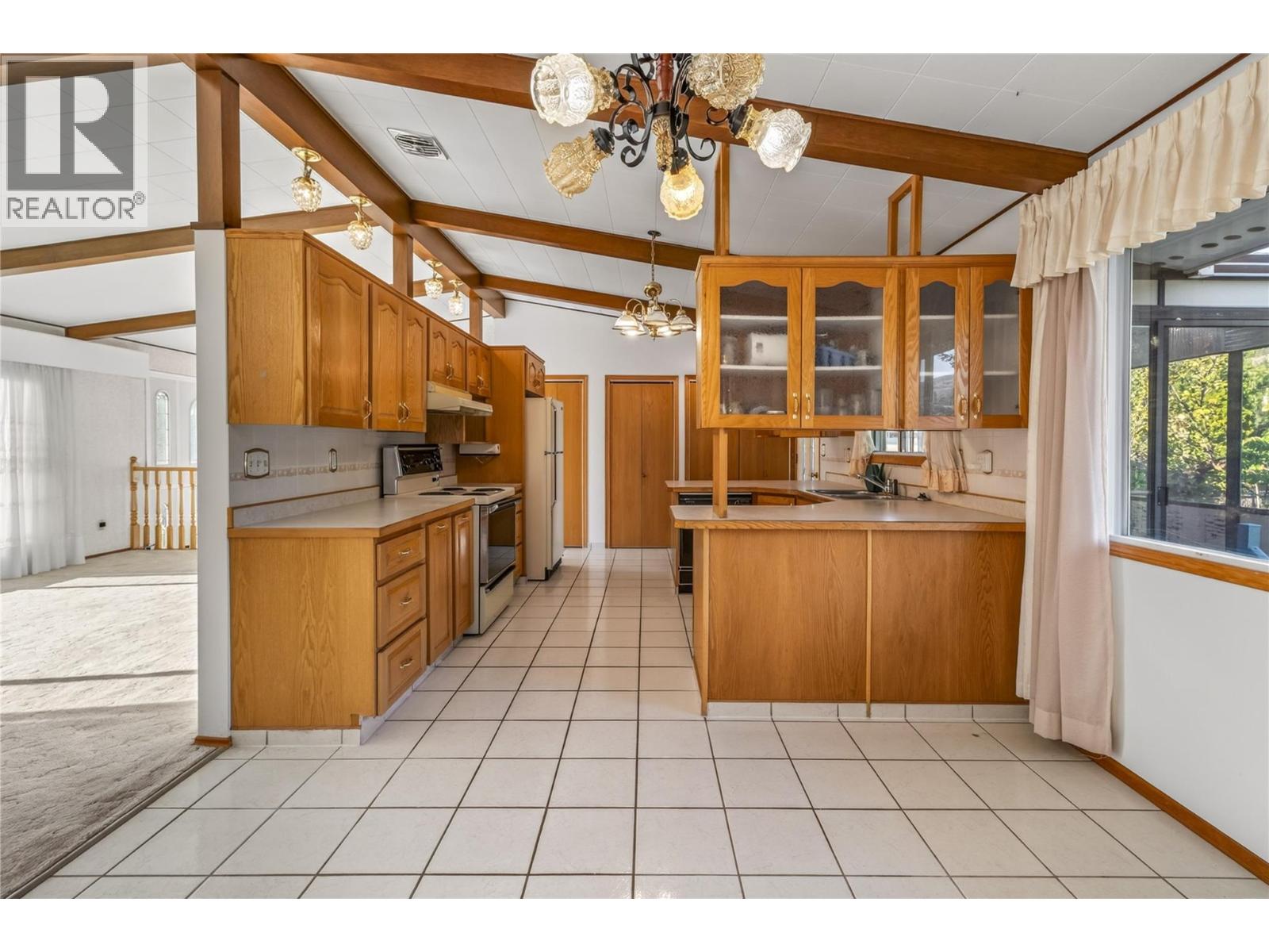 980 Orillia Street, Penticton, British Columbia  V2A 4A6 - Photo 7 - 10400100