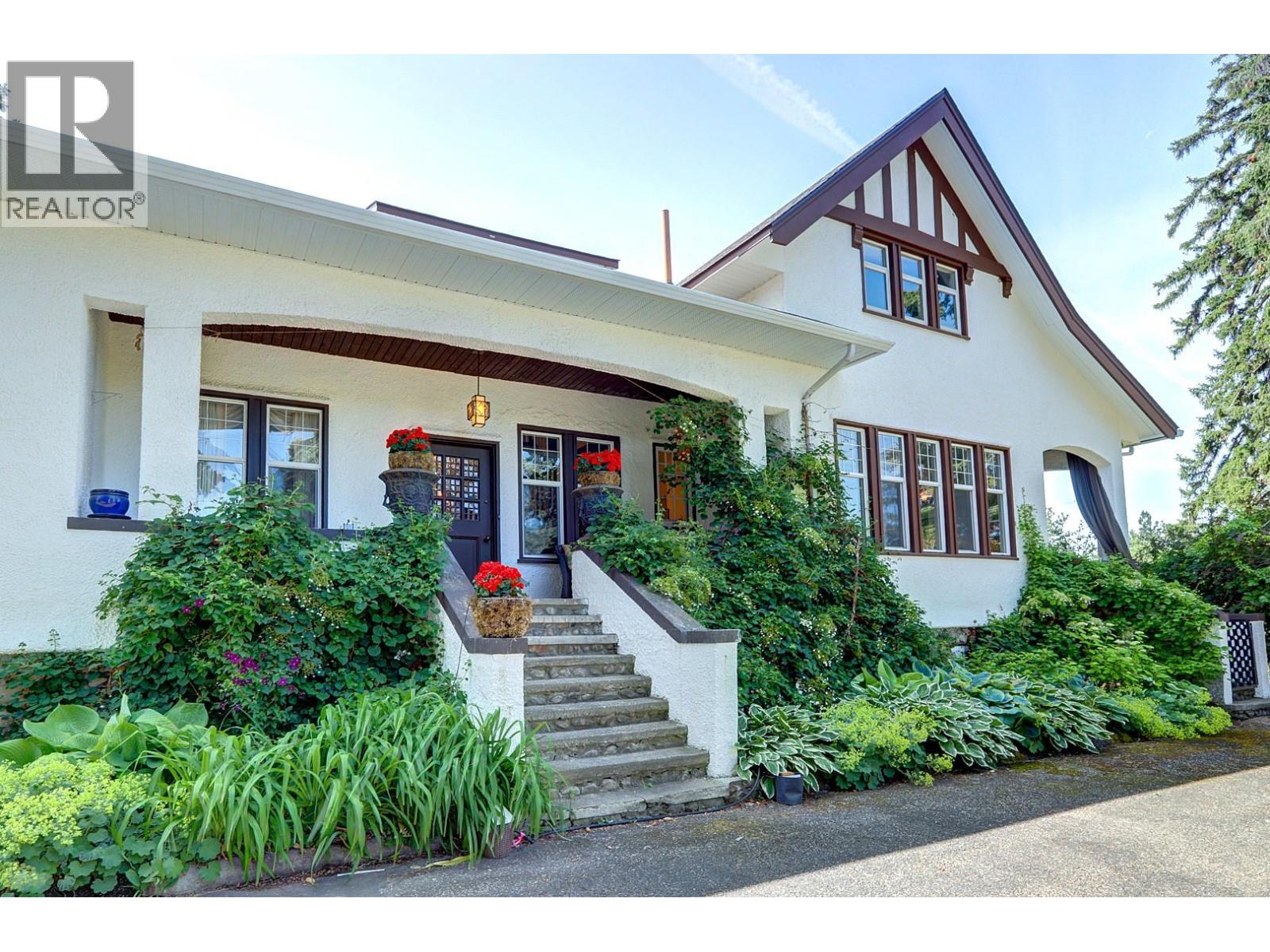 5482 Silver Star Road, Vernon, British Columbia  V1B 3K4 - Photo 4 - 10400149