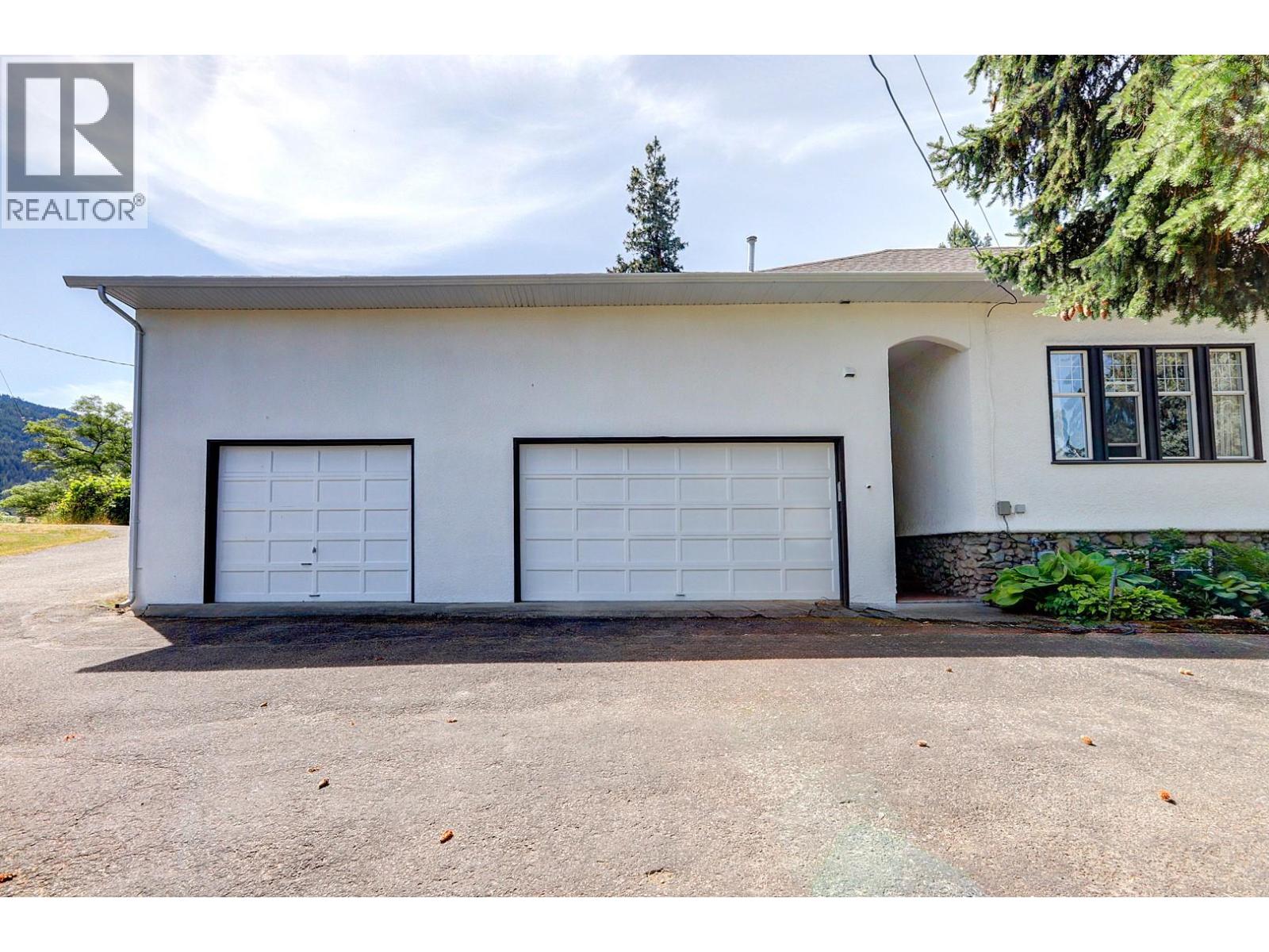 5482 Silver Star Road, Vernon, British Columbia  V1B 3K4 - Photo 72 - 10400149