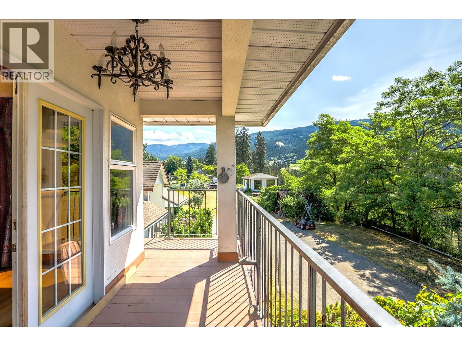 5482 Silver Star Road, Vernon, British Columbia  V1B 3K4 - Photo 76 - 10400149