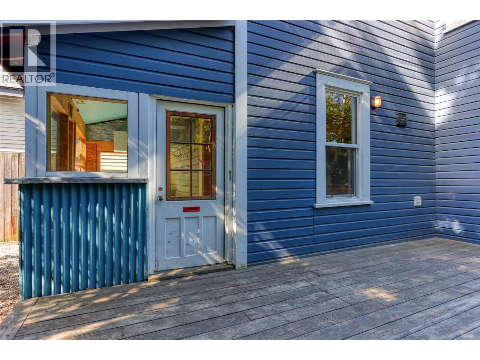 924 Front Street, Nelson, British Columbia  V1L 4C2 - Photo 4 - 10400171