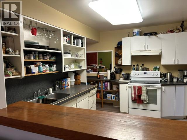 525 Central Avenue, Kelowna, British Columbia  V1Y 7L8 - Photo 10 - 10400087
