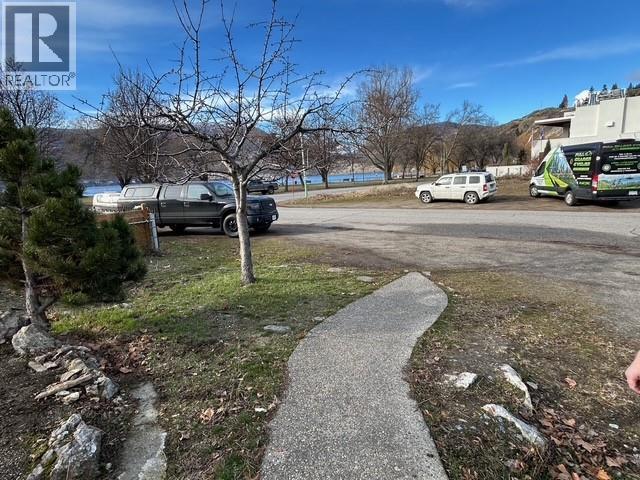 525 Central Avenue, Kelowna, British Columbia  V1Y 7L8 - Photo 4 - 10400087