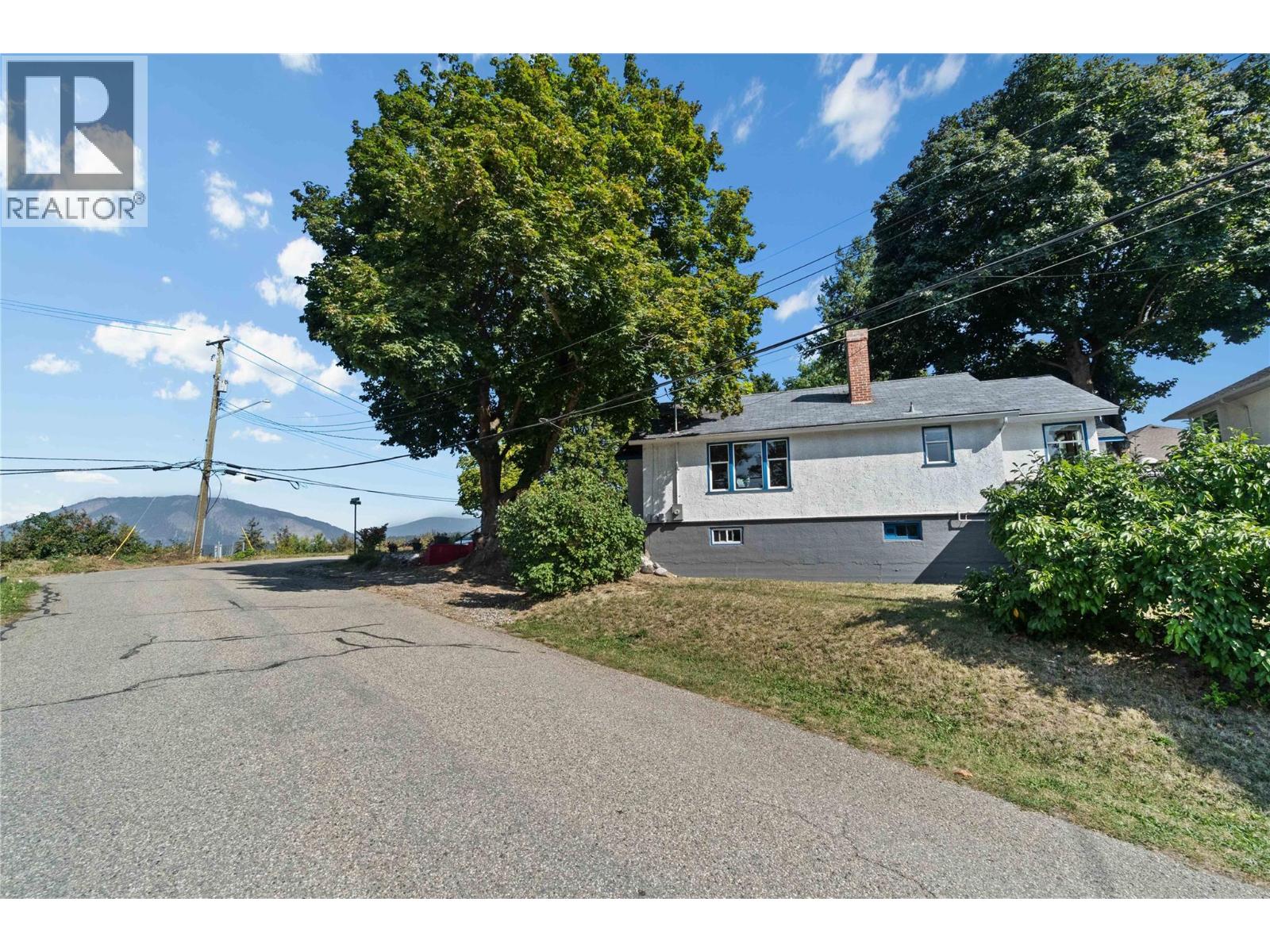730 9 Avenue Ne, Salmon Arm, British Columbia  V1E 4A1 - Photo 46 - 10400080