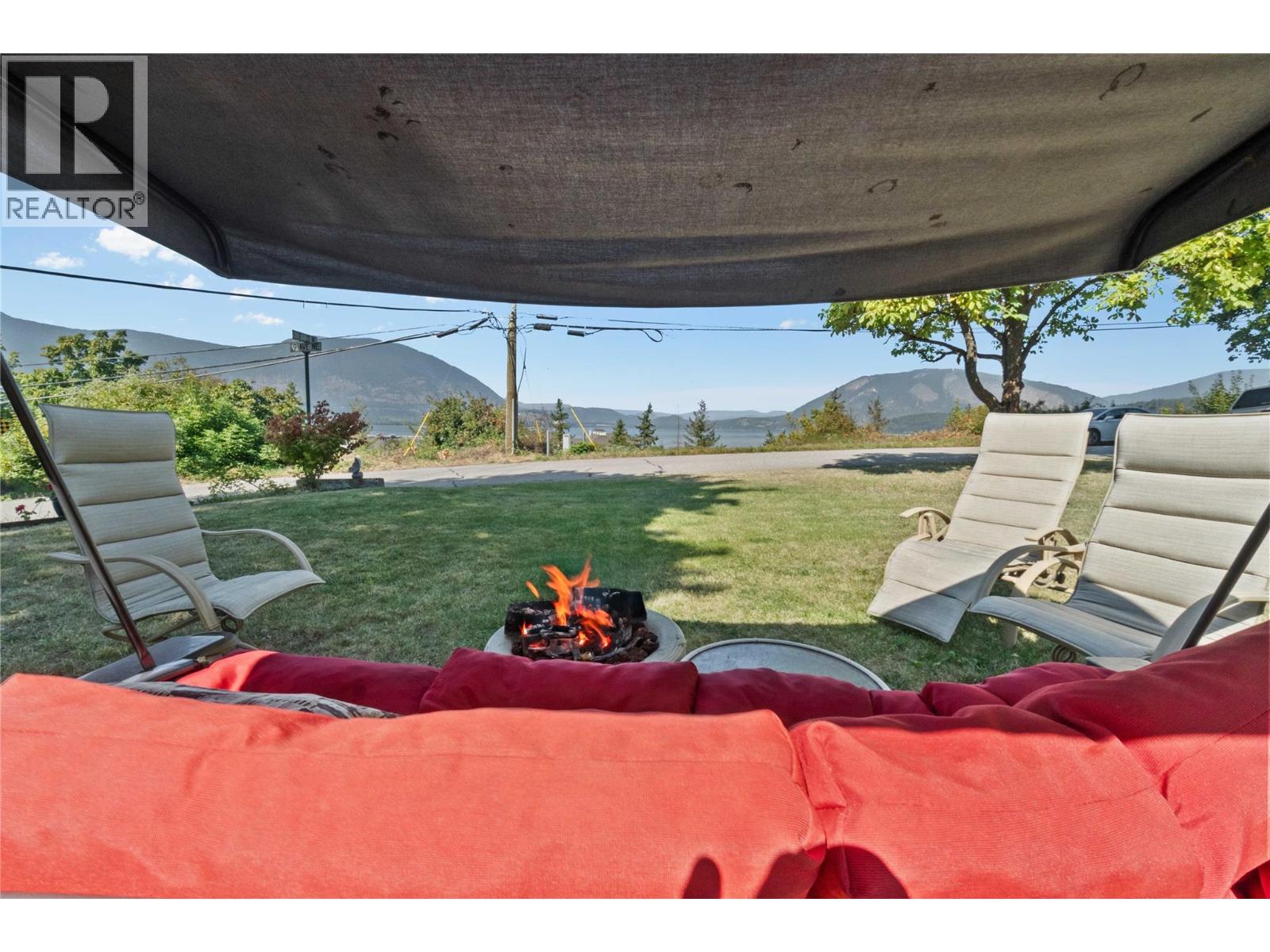 730 9 Avenue Ne, Salmon Arm, British Columbia  V1E 4A1 - Photo 57 - 10400080