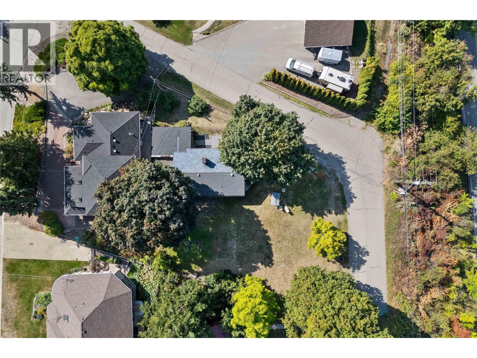 730 9 Avenue Ne, Salmon Arm, British Columbia  V1E 4A1 - Photo 7 - 10400080