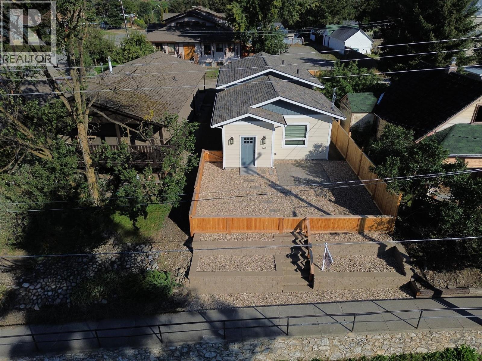 667 72nd Avenue, Grand Forks, British Columbia  V0H 1H0 - Photo 34 - 10399984