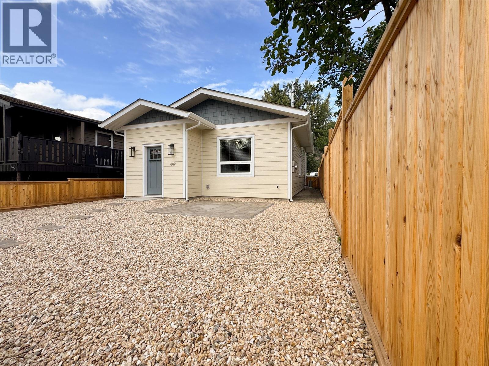 667 72nd Avenue, Grand Forks, British Columbia  V0H 1H0 - Photo 9 - 10399984