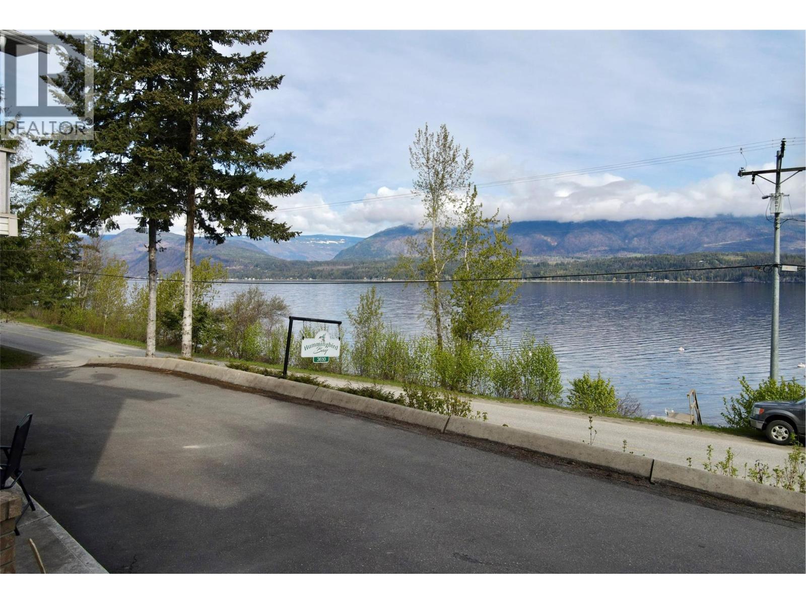 3610 Eagle Bay Road Unit# D, Eagle Bay, British Columbia  V0E 1T0 - Photo 5 - 10400217